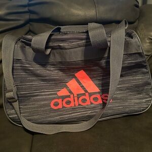 Adidas Medium Sized Pink & Grey Duffle Gym Bag long strap zippers